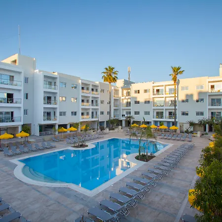 Mayfair Gardens-3